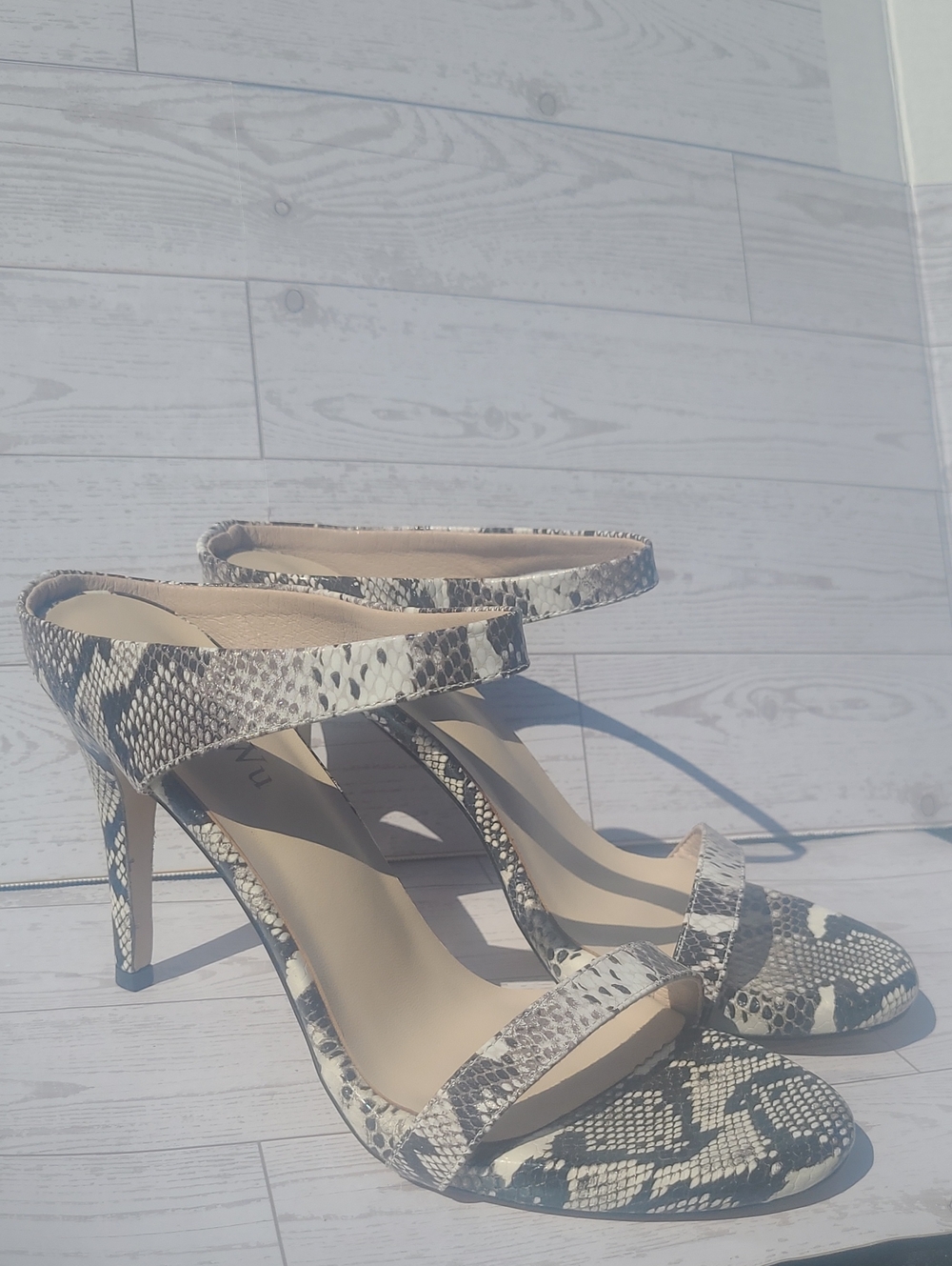 WuORWu Women's Snake-Print Strappy Heels Sandals White, Black, & Gray Size 9.5